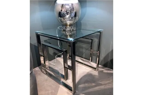 Laura Metal Yan Sehpa
