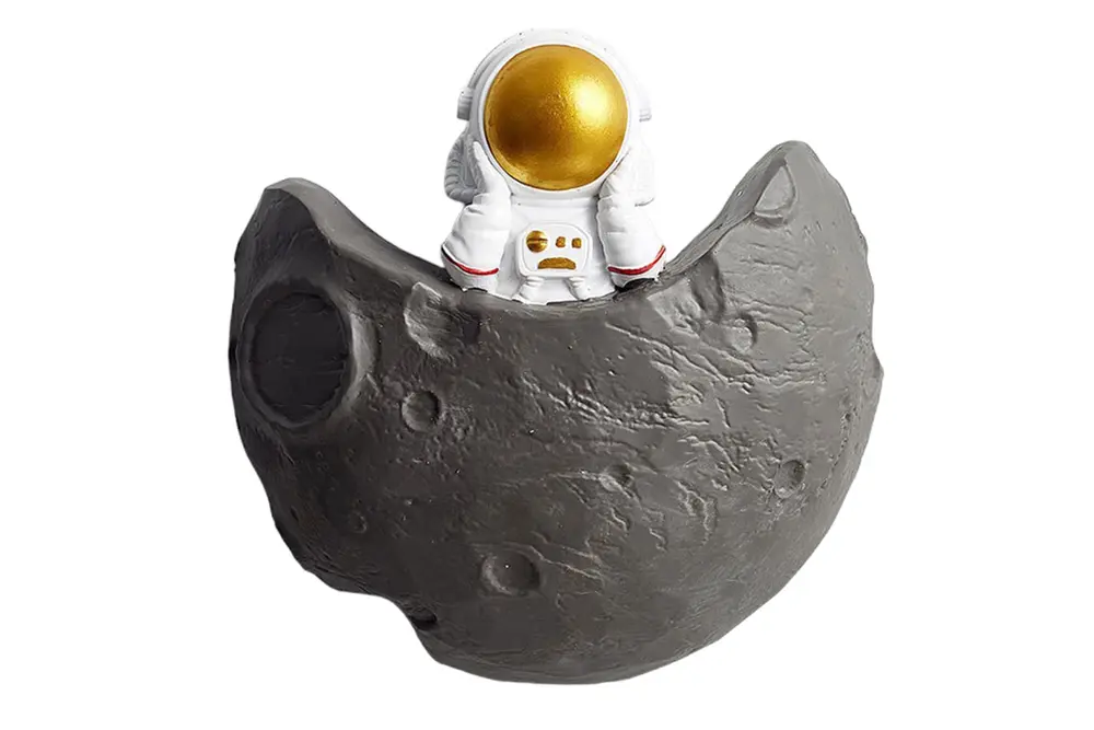 Astronot Ve Ay Heykel, Gold