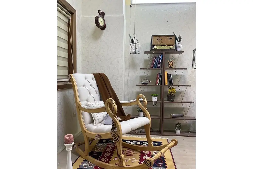 Vintage Sallanan Sandalye, Krem, Ahşap, Naturel Ayak