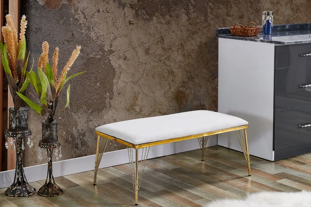 Melisa Bench, Metal Ayak
