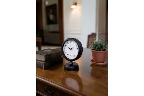 Siyah Arap Rakamlı Metal Masa Saati 25X20 Cm