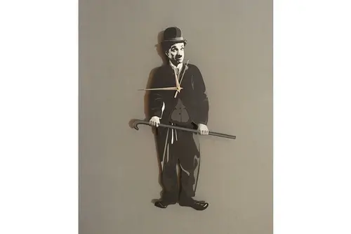 Cahrlie Chaplin Dekoratif Sarkaçlı Duvar Saati